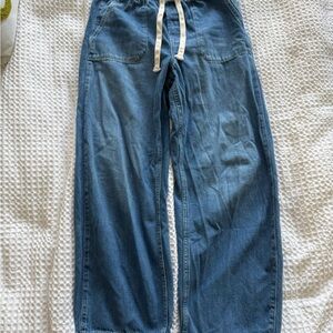 GAP pull on barrel Jeans